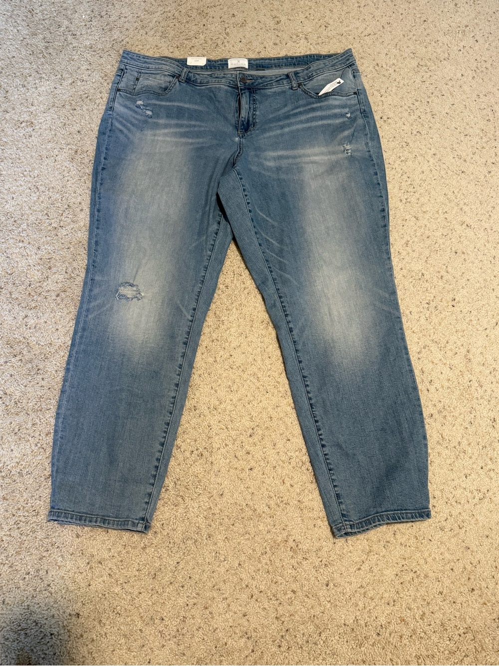 Caslon Light Blue Ankle Cropped Distressed Jeans